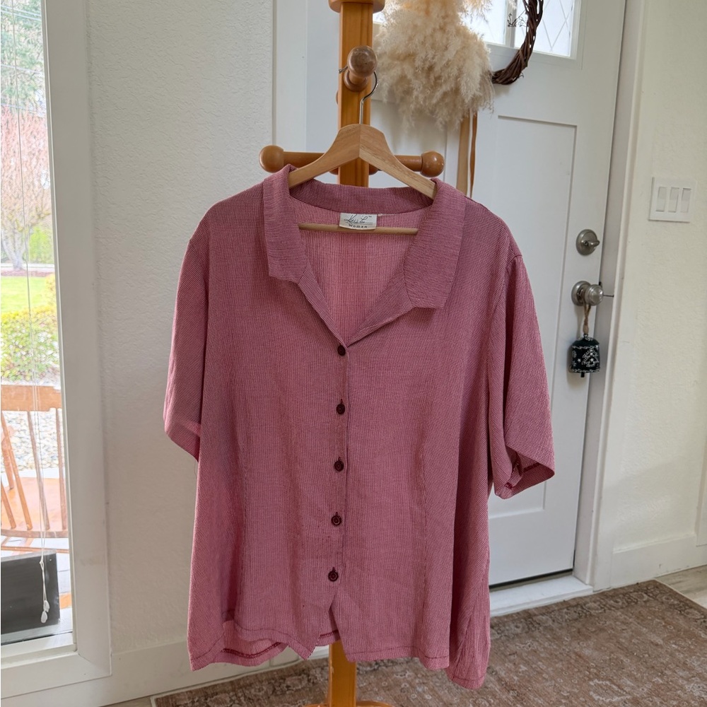 Red Gingham Button-Up Short Sleeve Top